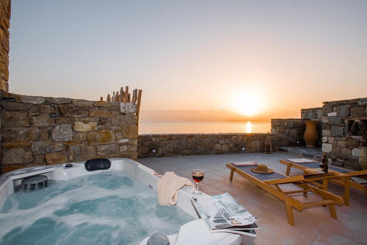 Gorgeous Studio In Cycladic Architecture Overlooking The Aegean Apartment Houlakia  Bagian luar foto