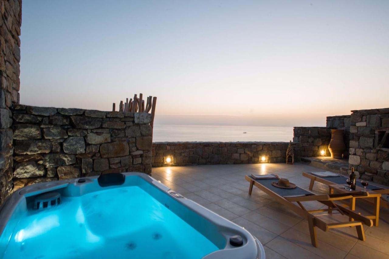 Gorgeous Studio In Cycladic Architecture Overlooking The Aegean Apartment Houlakia  Bagian luar foto